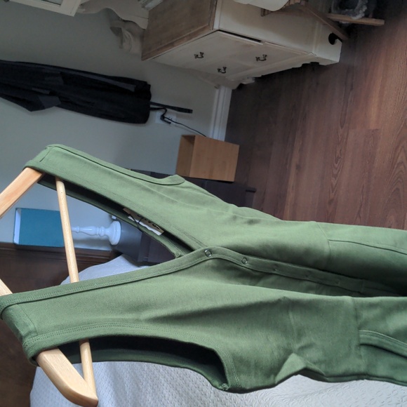 BNWT The Henley Romper by Franc Olive green - Picture 2 of 8